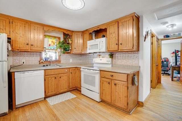 57 Bourbeau St, Chicopee, MA 01020