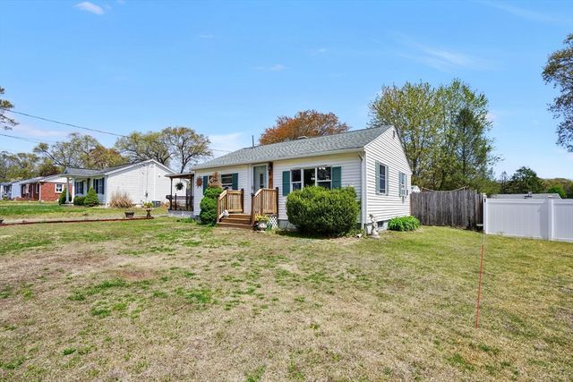 57 Bourbeau St, Chicopee, MA 01020