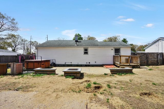 57 Bourbeau St, Chicopee, MA 01020