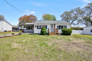 57 Bourbeau St, Chicopee, MA 01020