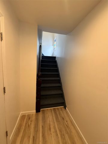 604 1st Avenue, New Hyde Park, NY 11040