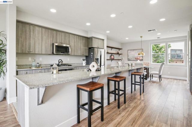 5679 Melodia Cir, Dublin, CA 94568