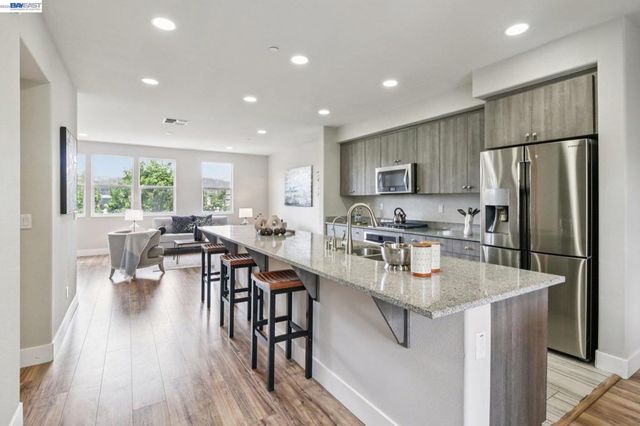 5679 Melodia Cir, Dublin, CA 94568