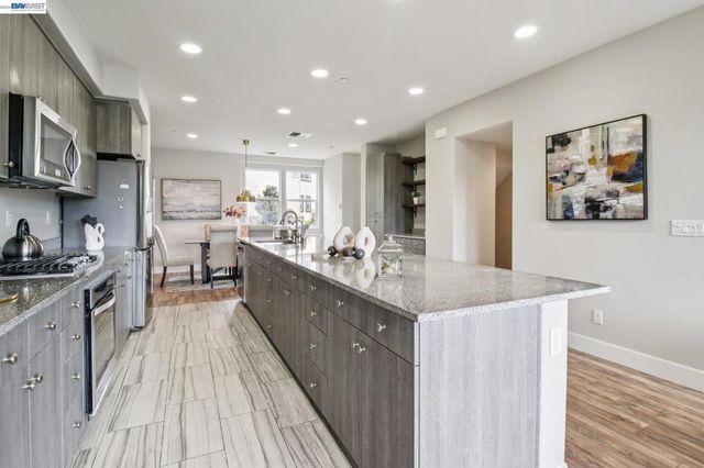 5679 Melodia Cir, Dublin, CA 94568