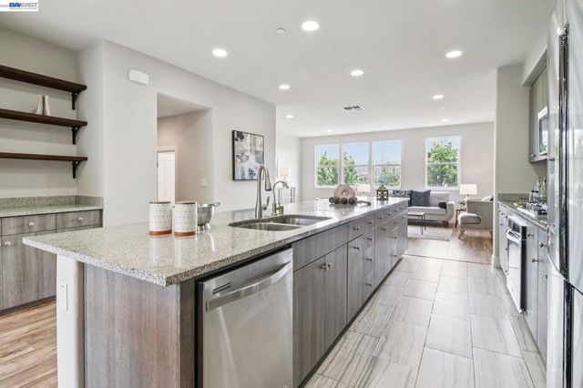 5679 Melodia Cir, Dublin, CA 94568