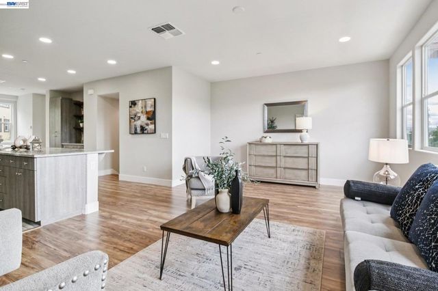 5679 Melodia Cir, Dublin, CA 94568