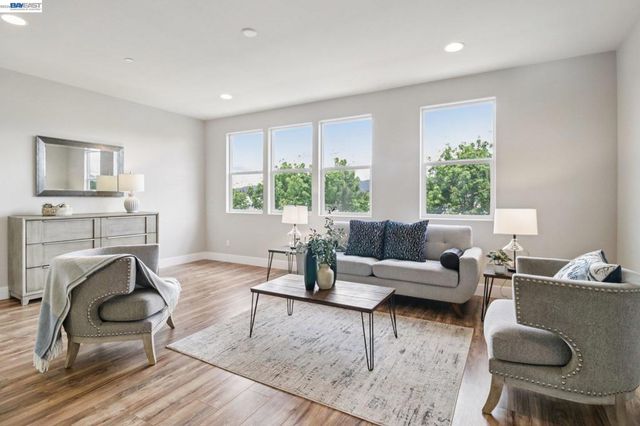 5679 Melodia Cir, Dublin, CA 94568