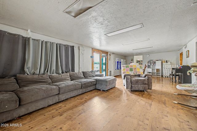 39625 N TAYLOR Street, San Tan Valley, AZ 85140