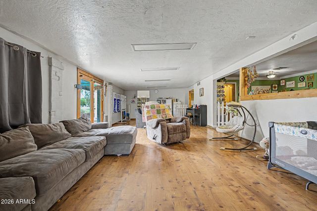 39625 N TAYLOR Street, San Tan Valley, AZ 85140