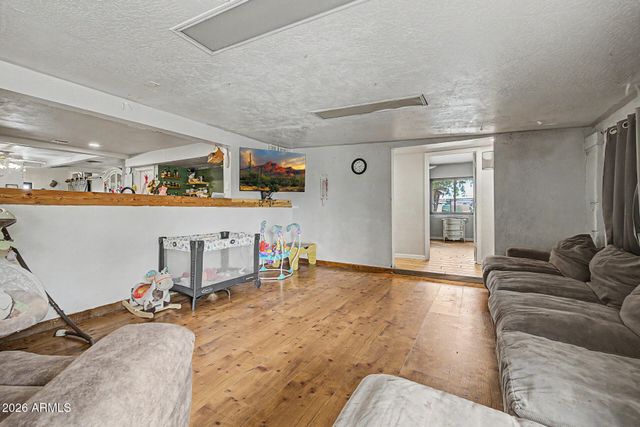 39625 N TAYLOR Street, San Tan Valley, AZ 85140