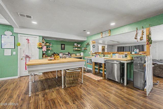 39625 N TAYLOR Street, San Tan Valley, AZ 85140