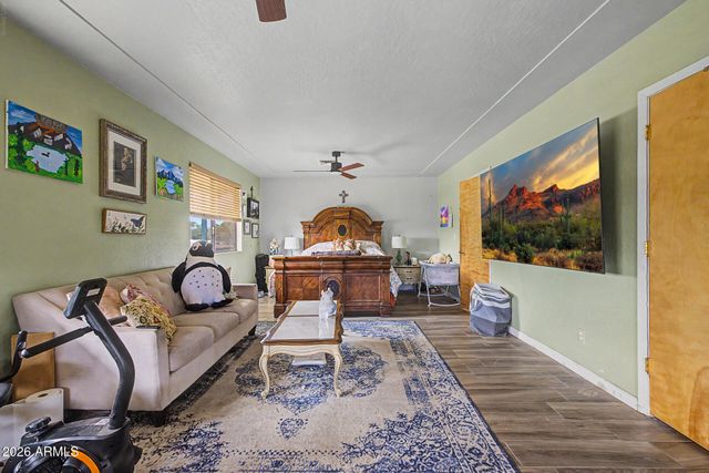 39625 N TAYLOR Street, San Tan Valley, AZ 85140