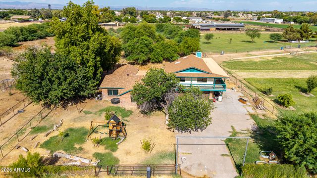 39625 N TAYLOR Street, San Tan Valley, AZ 85140