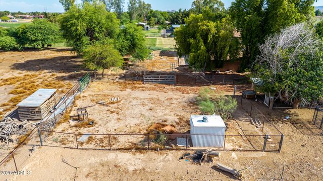 39625 N TAYLOR Street, San Tan Valley, AZ 85140