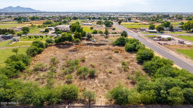 39625 N TAYLOR Street, San Tan Valley, AZ 85140