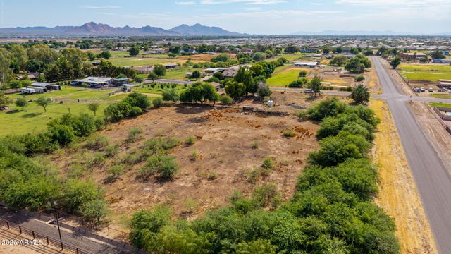 39625 N TAYLOR Street, San Tan Valley, AZ 85140