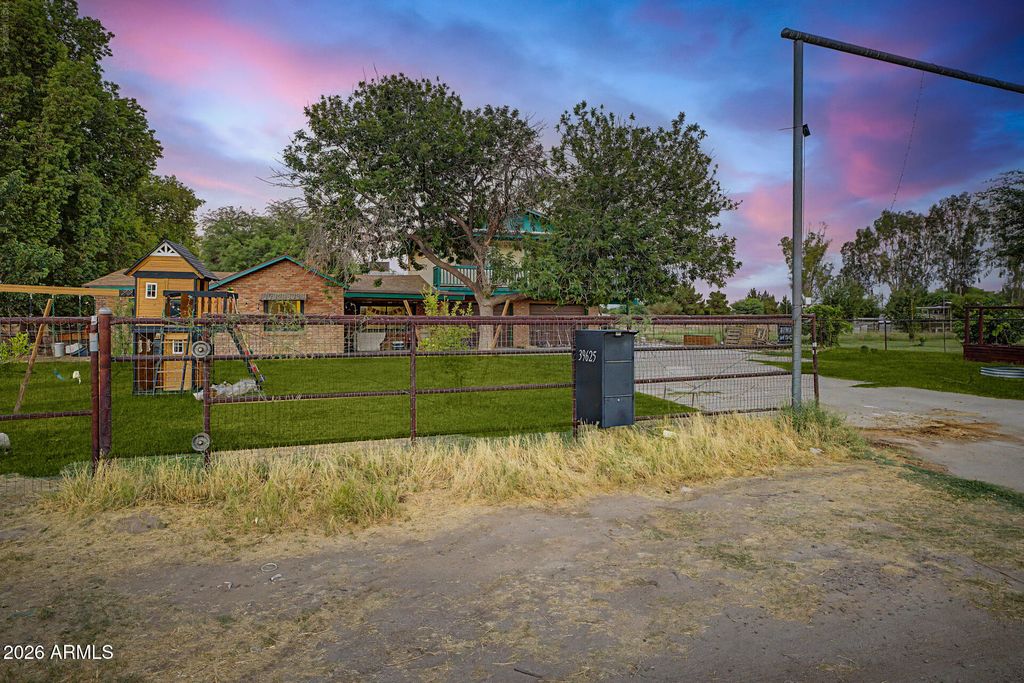 39625 N TAYLOR Street, San Tan Valley, AZ 85140 — photo 2