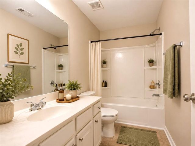 6010 Stonebrook Lane, Austell, GA 30106