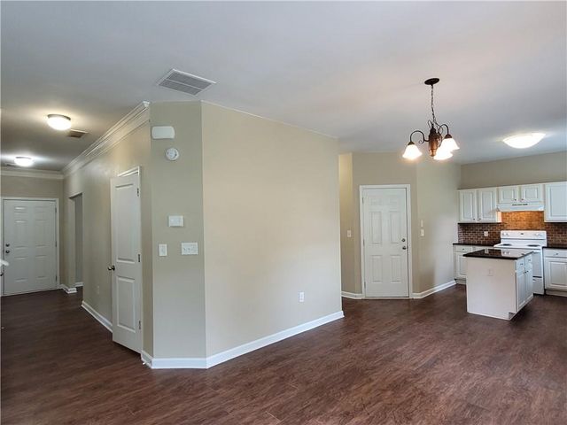 6010 Stonebrook Lane, Austell, GA 30106