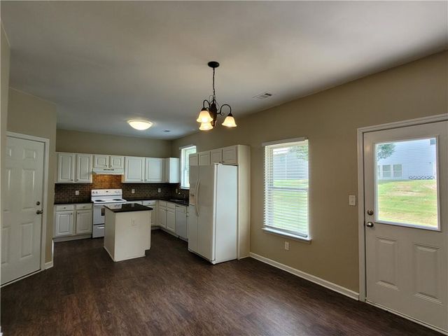 6010 Stonebrook Lane, Austell, GA 30106