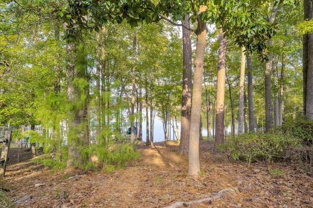 202 Shenandoah Drive, Mccormick, SC 29835