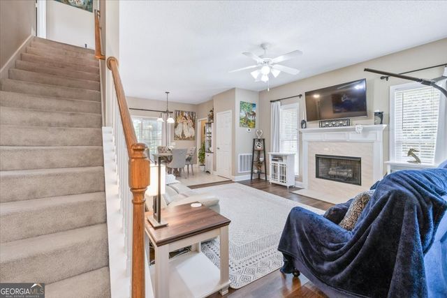 105 Cottage Court, Richmond Hill, GA 31324