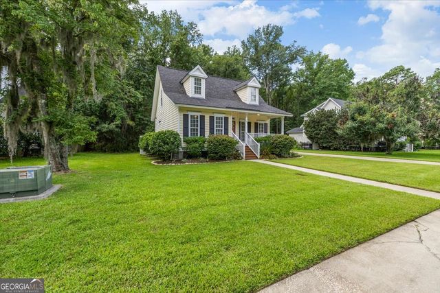 105 Cottage Court, Richmond Hill, GA 31324