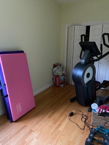 10 Cedar St, Wellesley, MA 02481