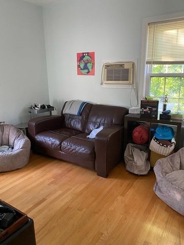 10 Cedar St, Wellesley, MA 02481