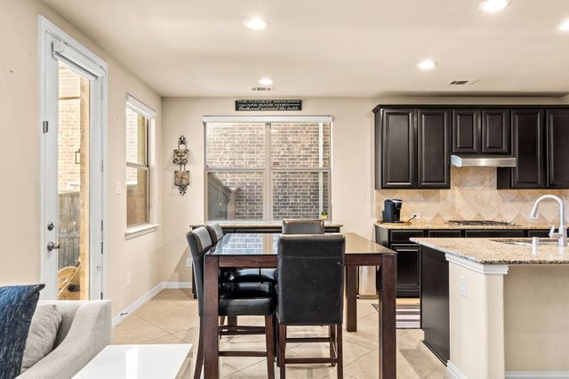 1052 Chickasaw Drive, Carrollton, TX 75010