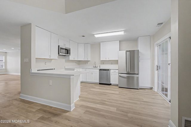 77 Picket Place, Freehold, NJ 07728