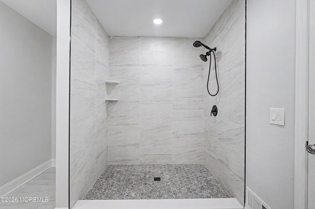 77 Picket Place, Freehold, NJ 07728