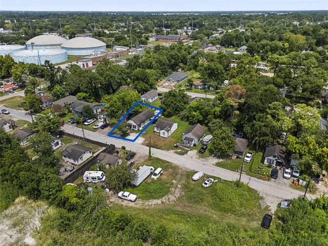 7330 Parkes Street, Houston, TX 77088