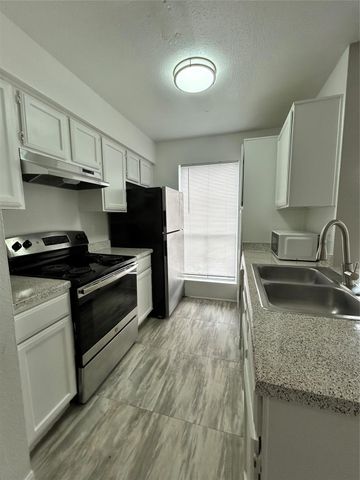 3900 Woodchase Drive 120, Houston, TX 77042