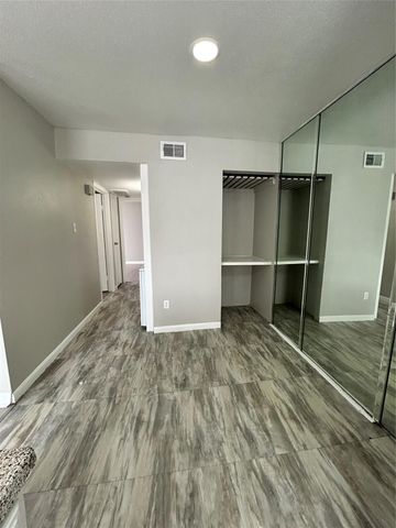 3900 Woodchase Drive 120, Houston, TX 77042