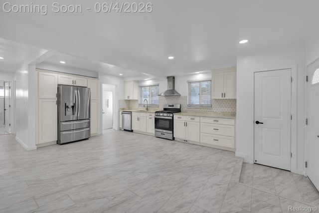 8145 Bailey Street, Taylor, MI 48180