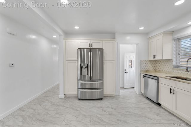 8145 Bailey Street, Taylor, MI 48180