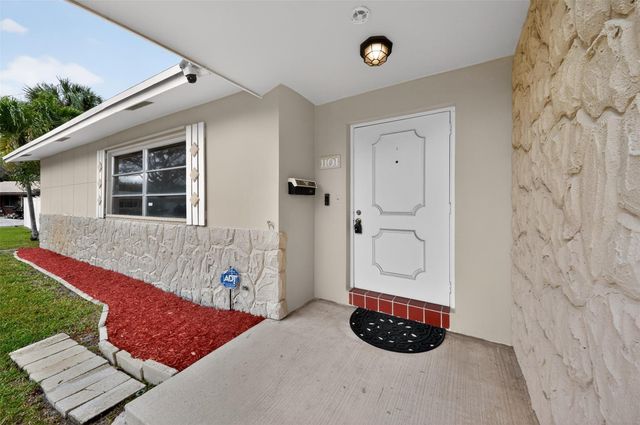 1101 SW 68th Avenue, Plantation, FL 33317