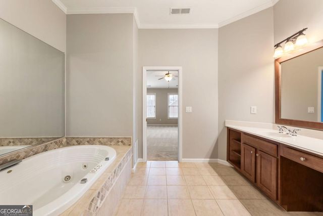 5905 Waters Edge Trail, Roswell, GA 30075