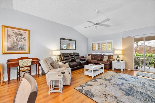 121 COSTA MESA DRIVE, Lady Lake, FL 32159