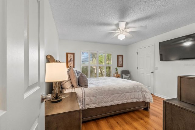 121 COSTA MESA DRIVE, Lady Lake, FL 32159