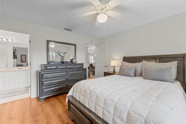 121 COSTA MESA DRIVE, Lady Lake, FL 32159