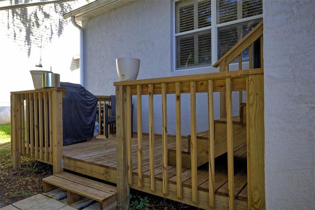 121 COSTA MESA DRIVE, Lady Lake, FL 32159