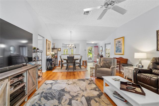 121 COSTA MESA DRIVE, Lady Lake, FL 32159