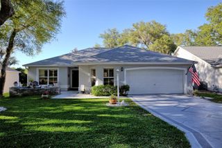 121 COSTA MESA DRIVE, Lady Lake, FL 32159