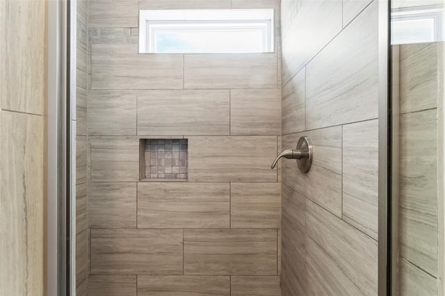 16915 Stardale Lane, Friendswood, TX 77546