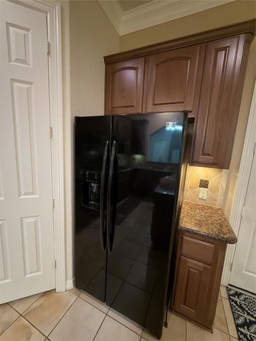 2946 Royal Oaks Crest, Houston, TX 77082