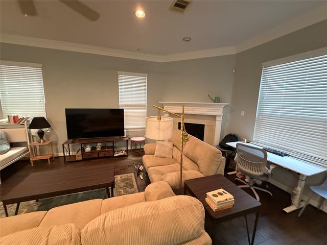 2946 Royal Oaks Crest, Houston, TX 77082