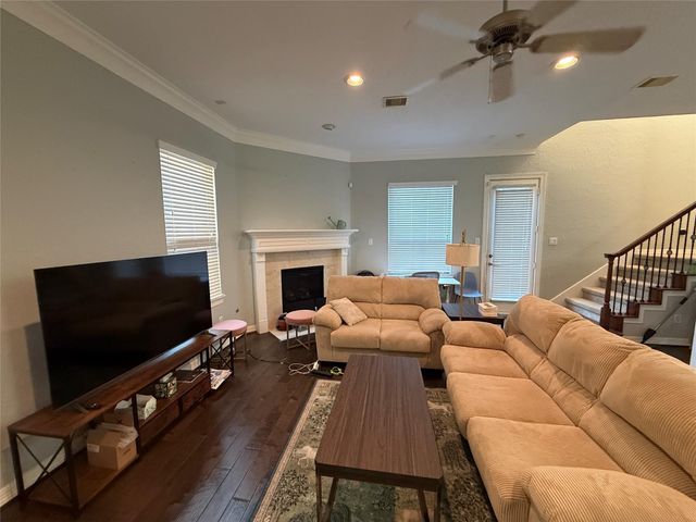 2946 Royal Oaks Crest, Houston, TX 77082