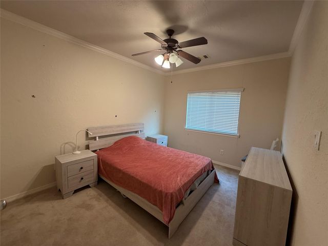 2946 Royal Oaks Crest, Houston, TX 77082